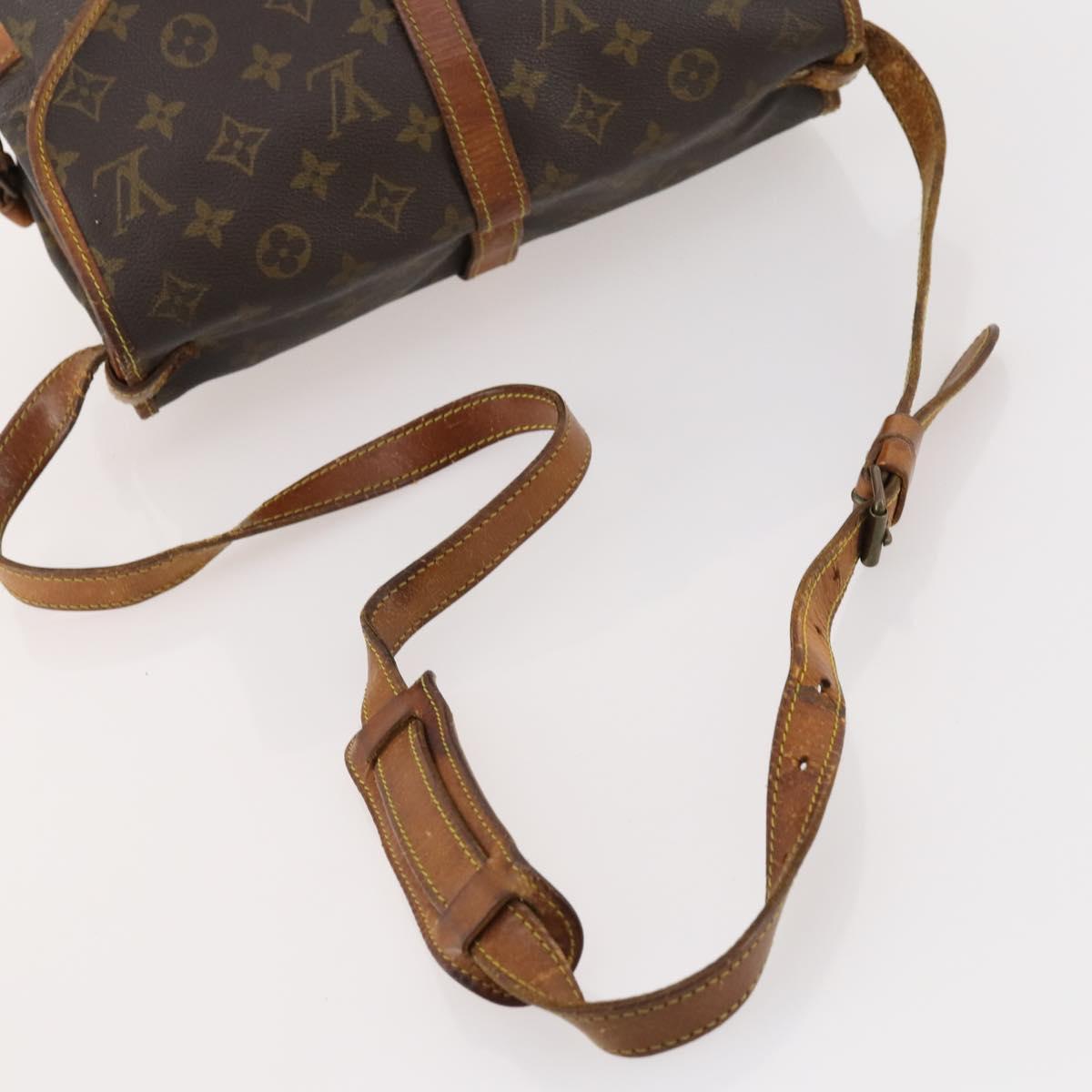 LOUIS VUITTON Monogram Saumur 30 Shoulder Bag M42256 LV Auth bs33212