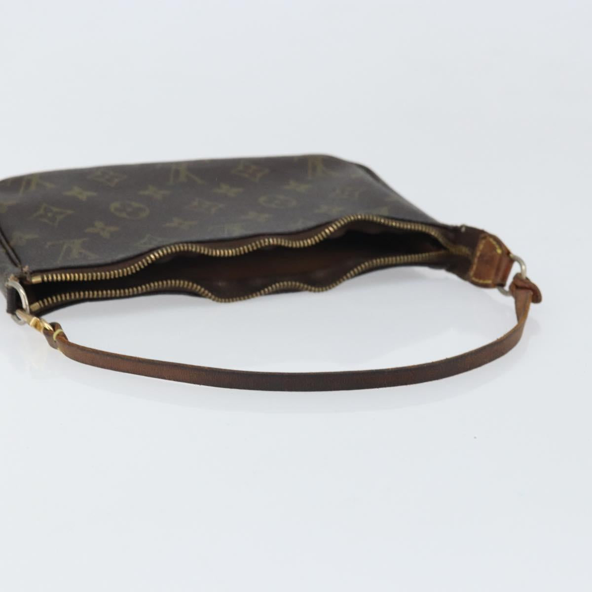 LOUIS VUITTON Monogram Pochette Accessoires Pouch M51980 LV Auth bs33220