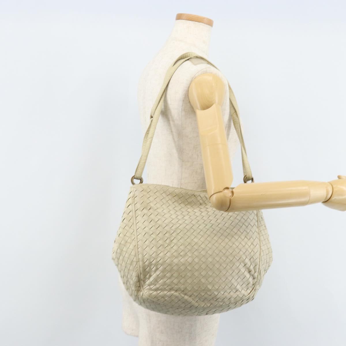 BOTTEGA VENETA INTRECCIATO Shoulder Bag Leather White Gold Auth bs33402