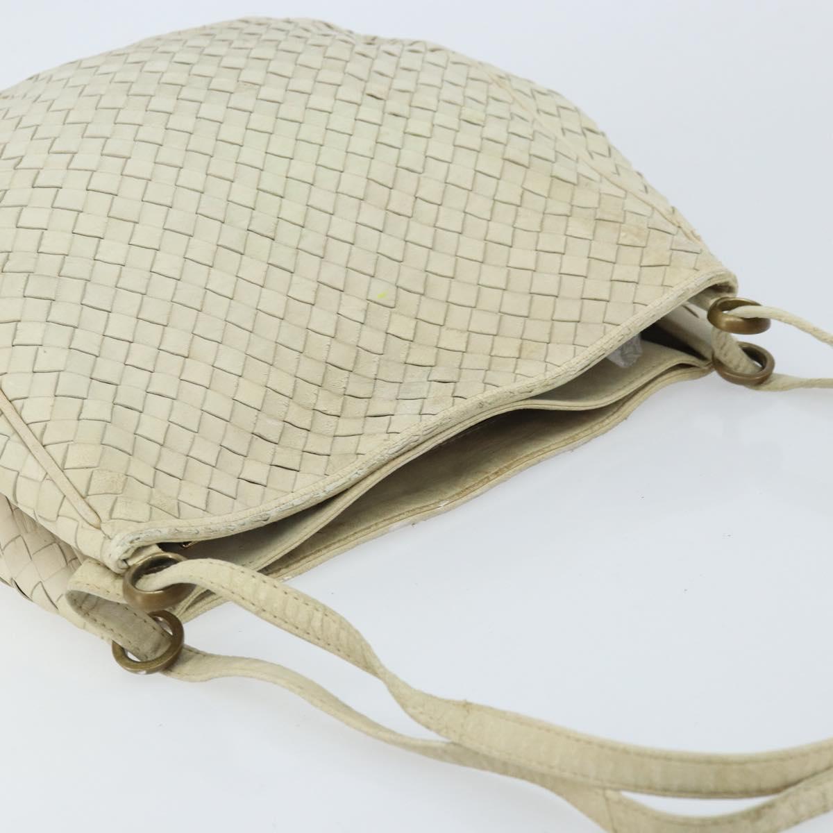 BOTTEGA VENETA INTRECCIATO Shoulder Bag Leather White Gold Auth bs33402