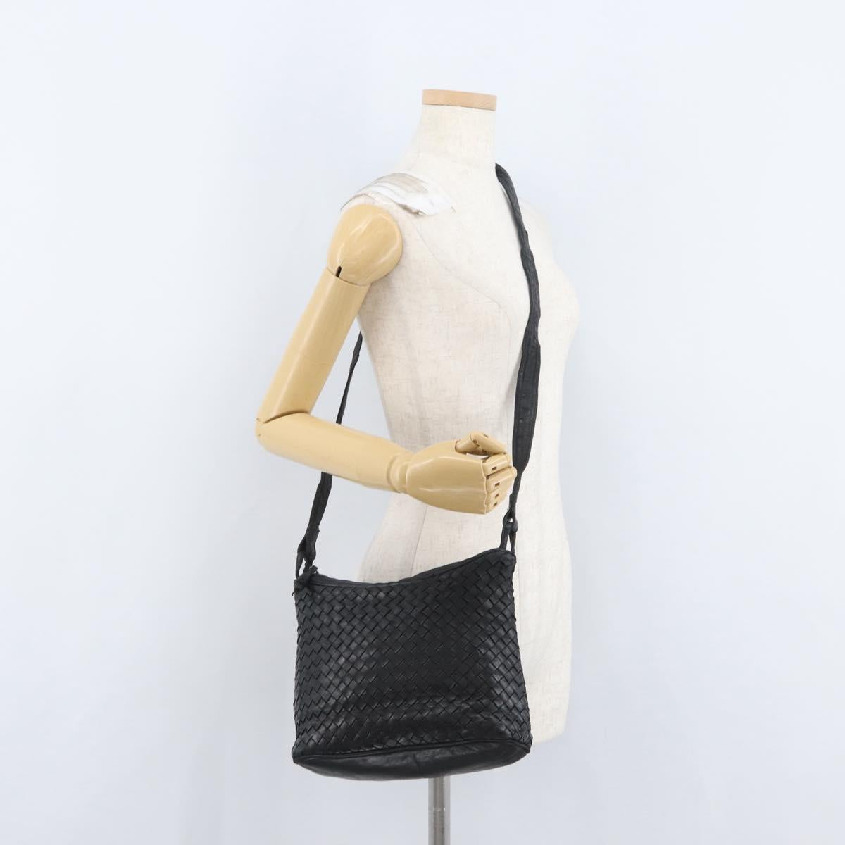 BOTTEGA VENETA INTRECCIATO Shoulder Bag Leather Black Auth bs33403