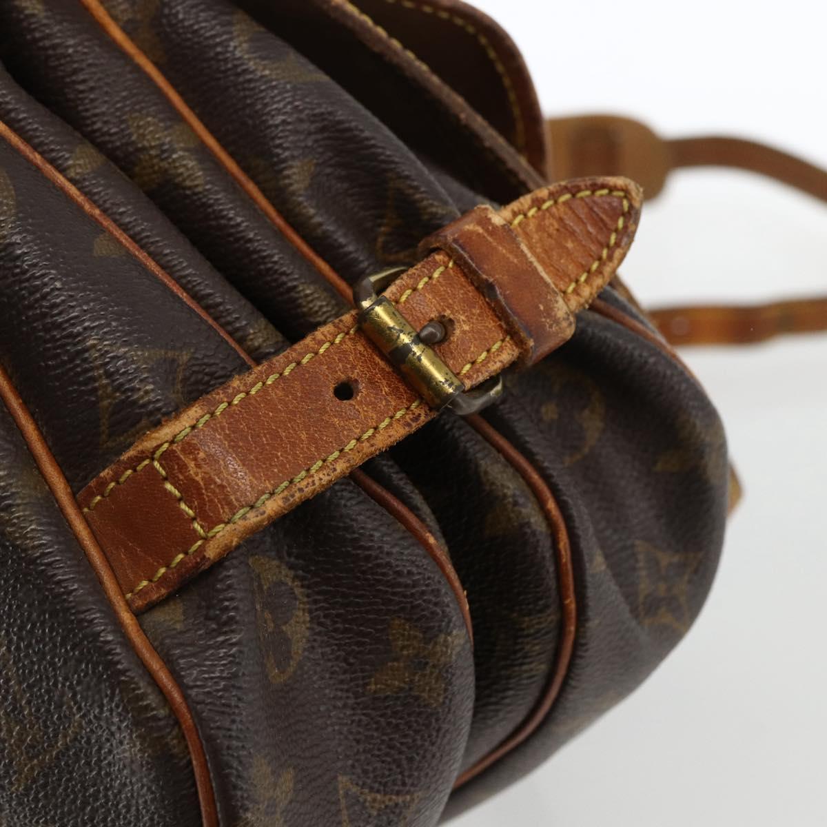 LOUIS VUITTON Monogram Saumur 30 Shoulder Bag M42256 LV Auth bs33502