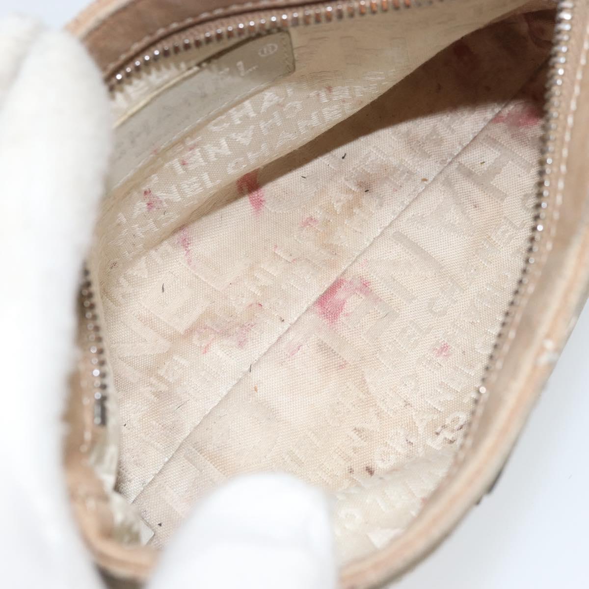 CHANEL Matelasse Accessory Pouch Leather Beige Silver CC Auth bs33676