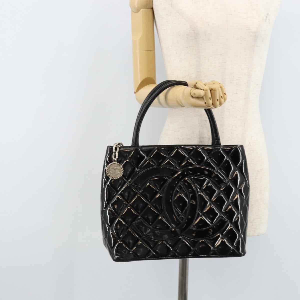 CHANEL Matelasse Reprint Tote Bag Patent leather Black CC Auth bs33721