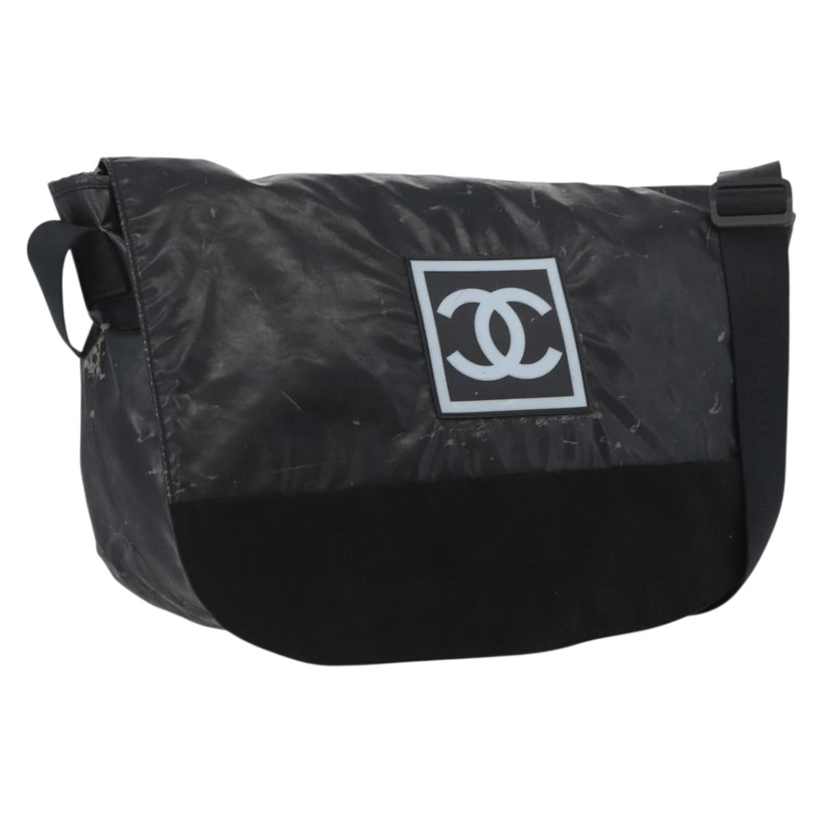 CHANEL Shoulder Bag Patent leather Black Silver CC Auth bs33829