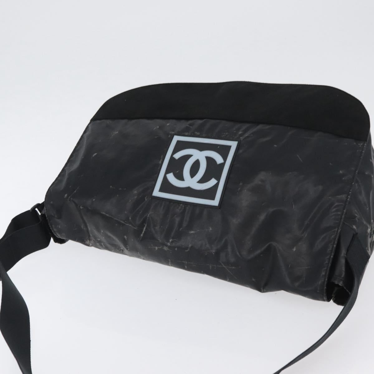 CHANEL Shoulder Bag Patent leather Black Silver CC Auth bs33829
