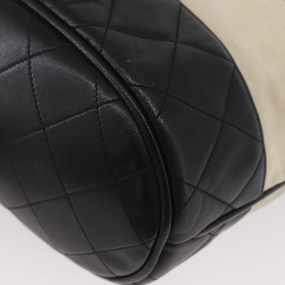 CHANEL Chain Shoulder Bag Leather Black White CC Auth bs33864