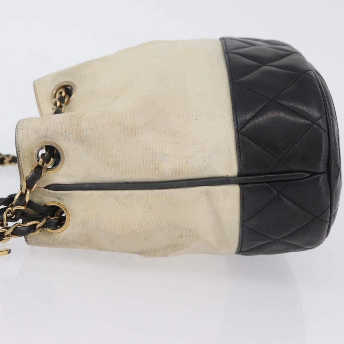 CHANEL Chain Shoulder Bag Leather Black White CC Auth bs33864