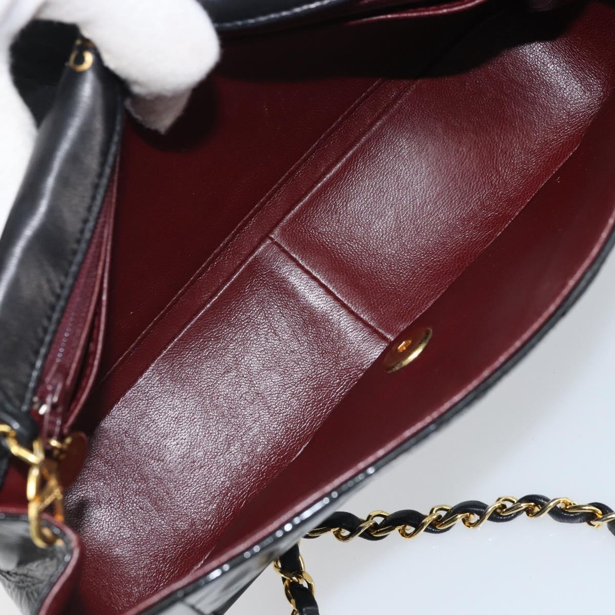 CHANEL Diana 25 Matelasse Chain Bag Patent Leather Black Gold CC Auth bs34314