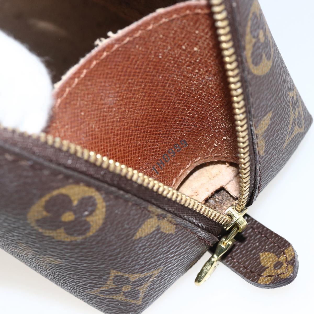 LOUIS VUITTON Monogram Trousse Demi Ronde Cosmetic Pouch M47520 LV Auth bs34389