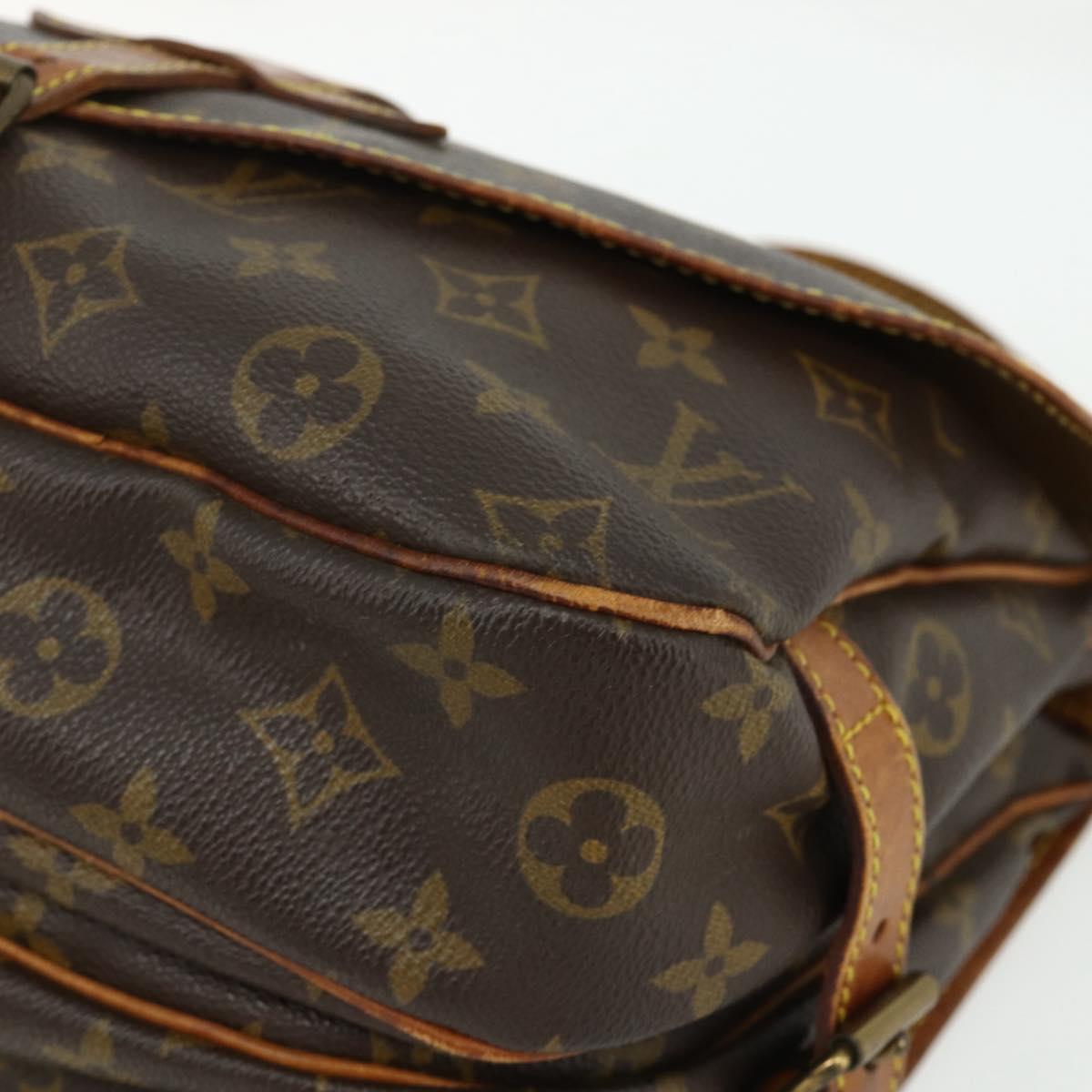 LOUIS VUITTON Monogram Saumur 30 Shoulder Bag M42256 LV Auth bs34502
