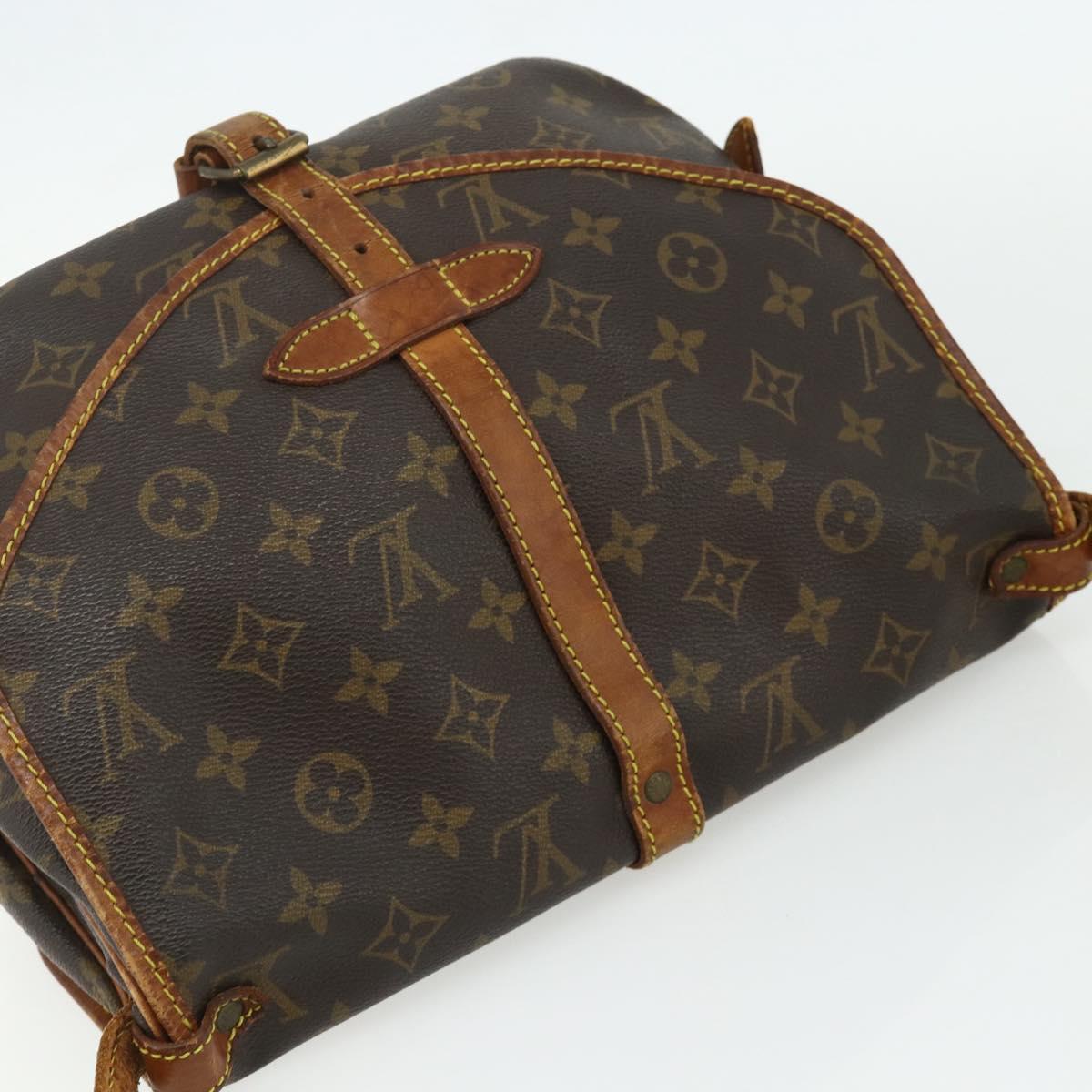 LOUIS VUITTON Monogram Saumur 30 Shoulder Bag M42256 LV Auth bs34502