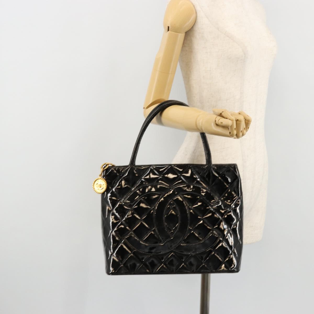 CHANEL Matelasse Reprint Tote Bag Patent leather Black Gold CC Auth bs34512A
