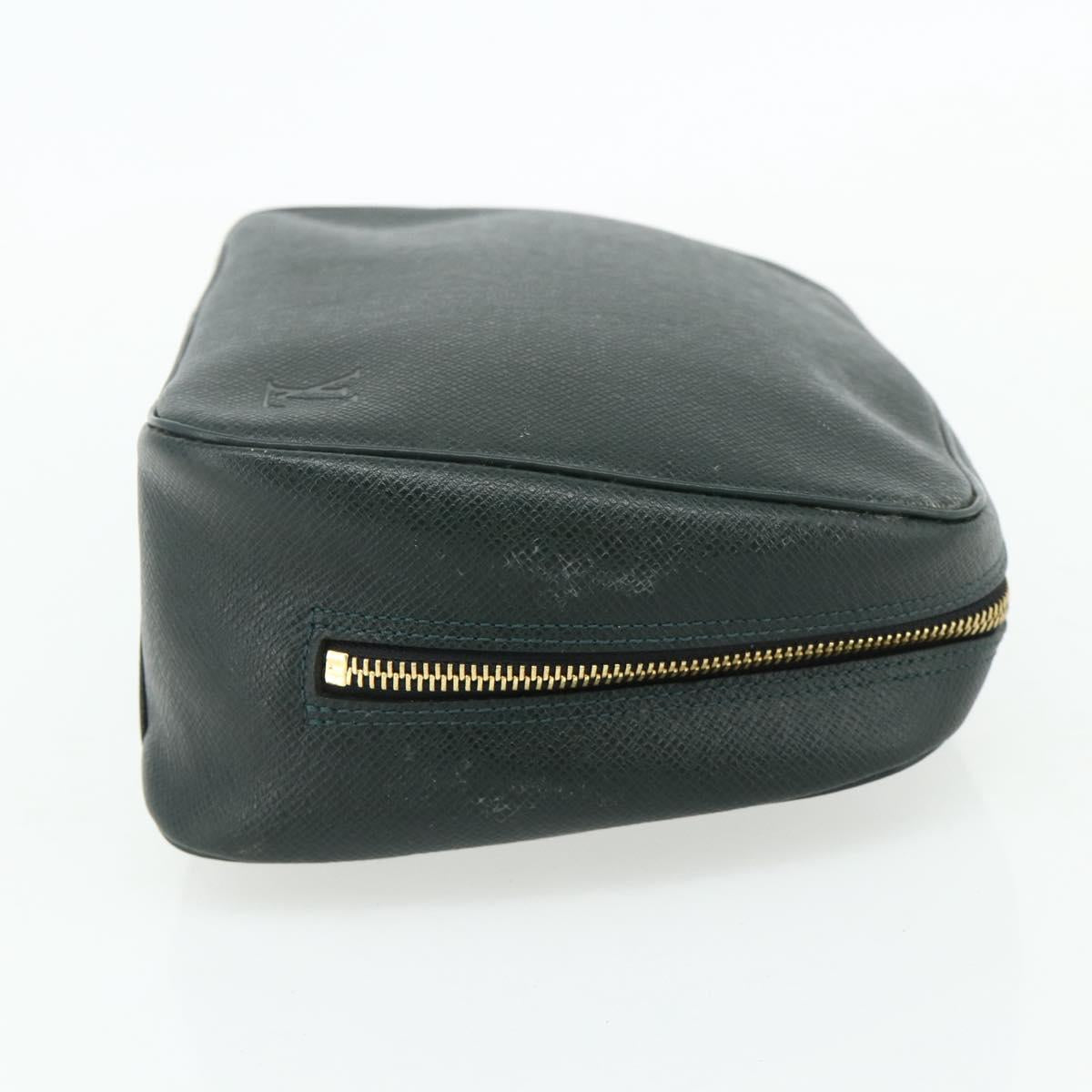 LOUIS VUITTON Taiga Trousse ToiletteGM Clutch Bag Epicea M30214 LV Auth bs34630