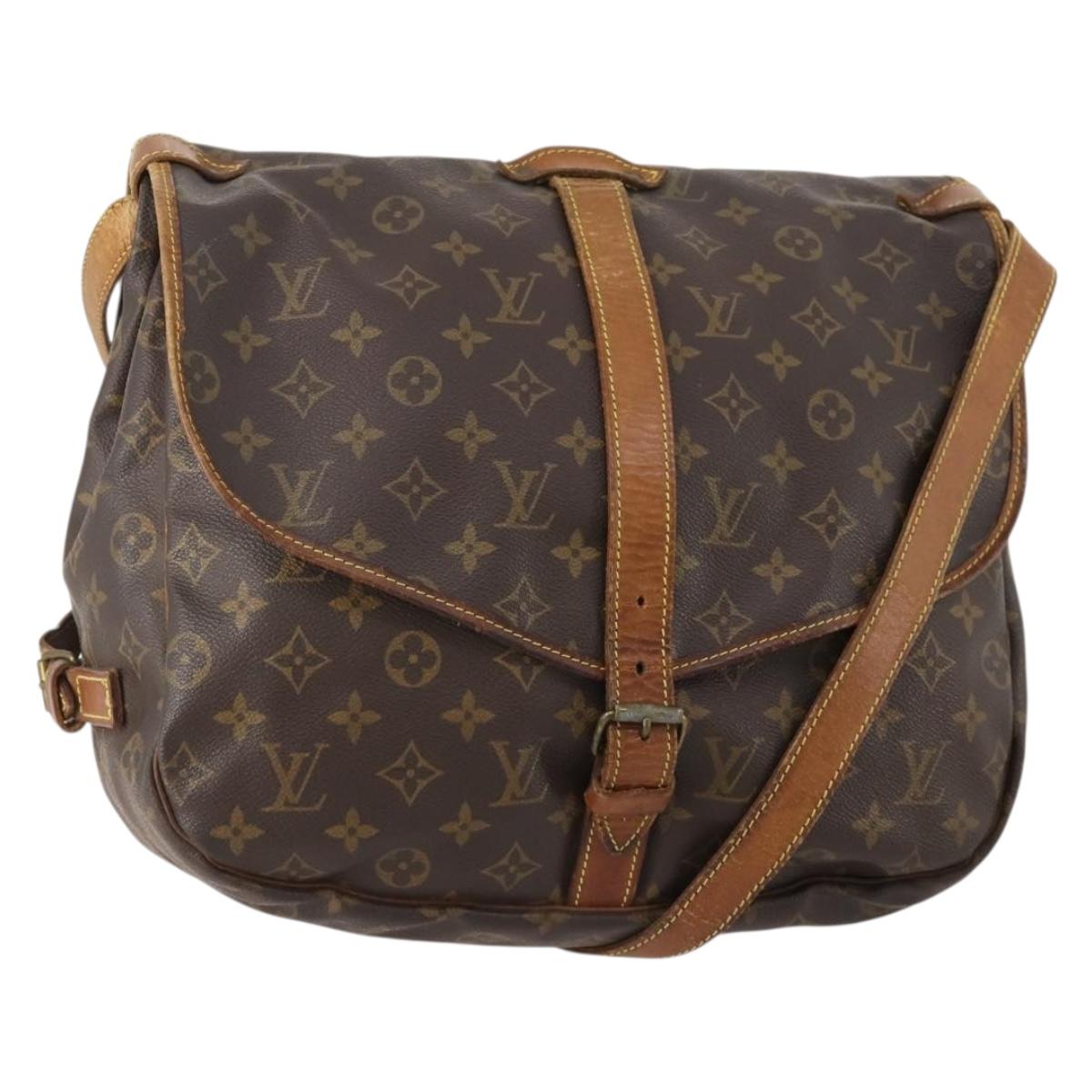 LOUIS VUITTON Monogram Saumur 35 Shoulder Bag M42254 LV Auth bs34826