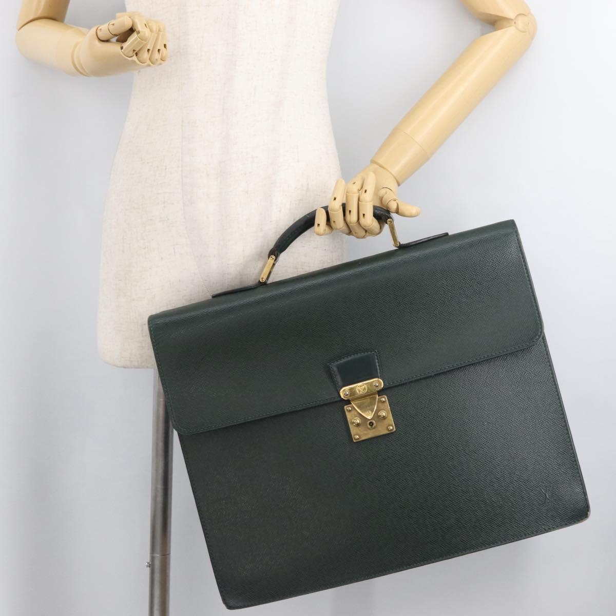 LOUIS VUITTON Taiga Serviette Moskova Business Bag Epicea M30034 LV Auth bs35001