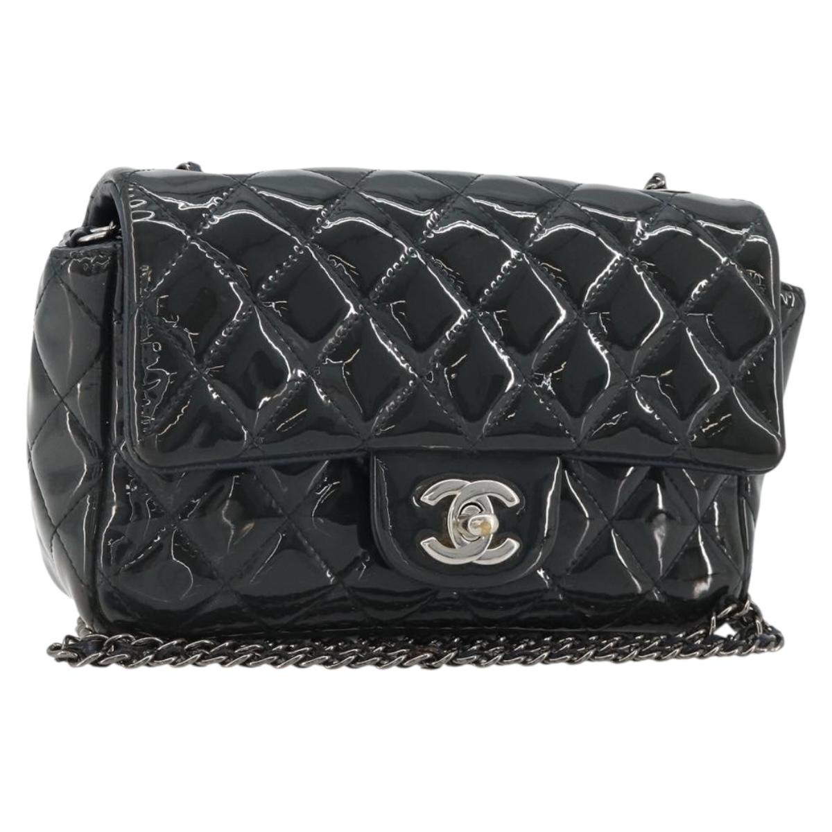 CHANEL Matelasse Chain Shoulder Bag Patent Leather Navy Silver CC Auth bs35473A