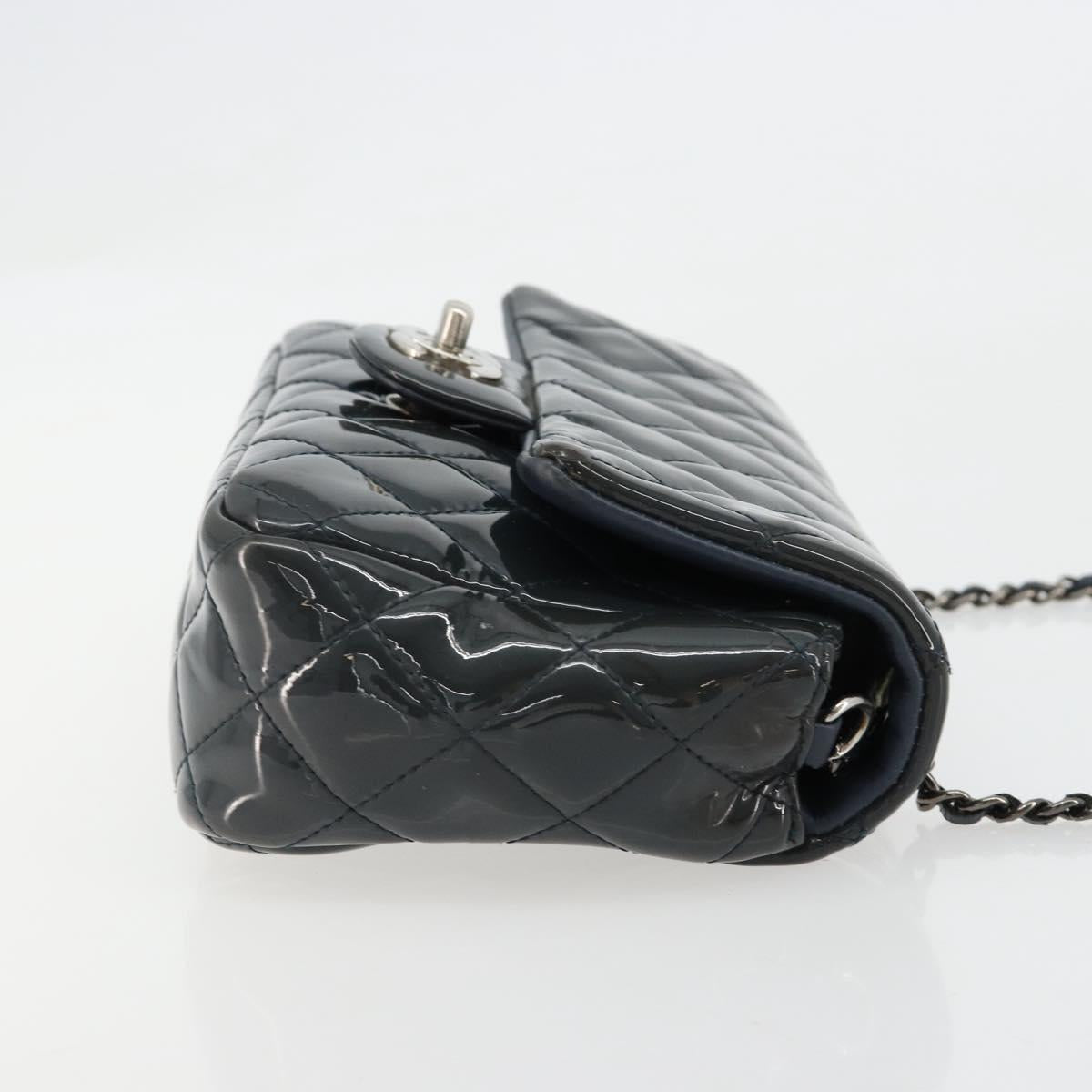 CHANEL Matelasse Chain Shoulder Bag Patent Leather Navy Silver CC Auth bs35473A