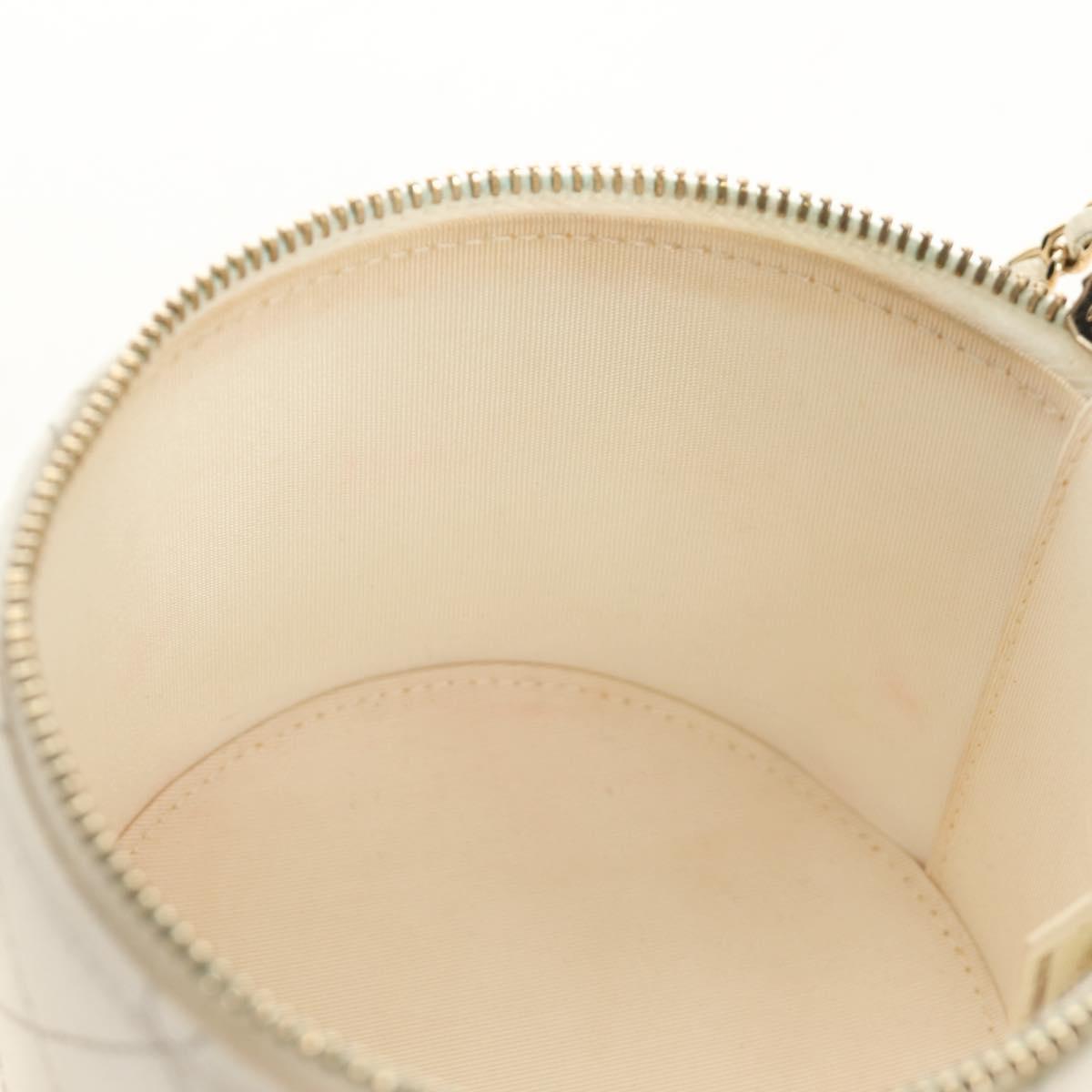 CHANEL Matelasse Chain Shoulder Bag Leather White Gold CC Auth bs35547SAM