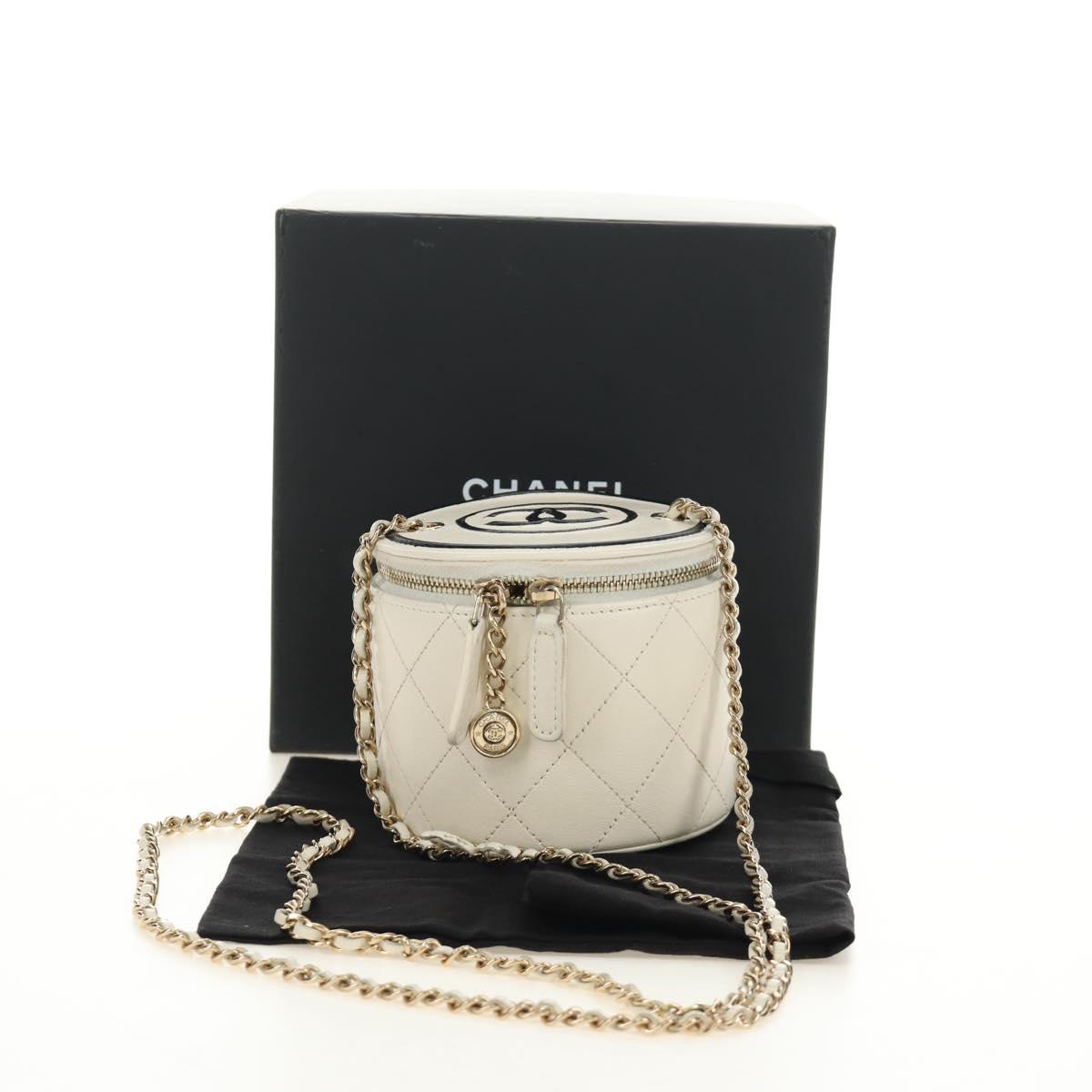 CHANEL Matelasse Chain Shoulder Bag Leather White Gold CC Auth bs35547SAM