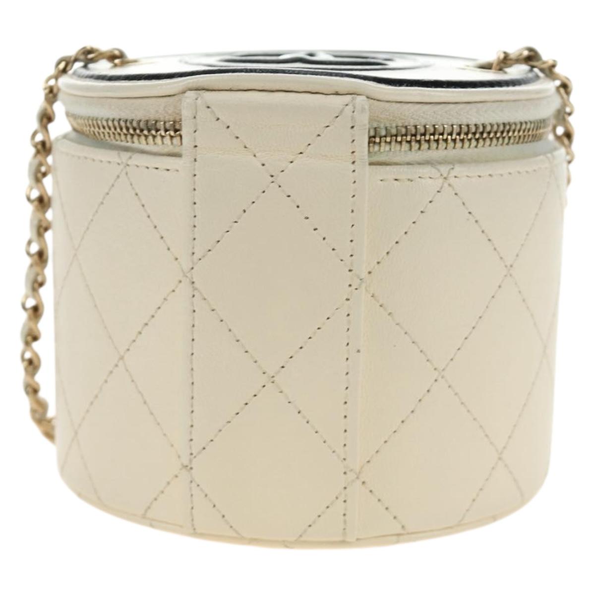 CHANEL Matelasse Chain Shoulder Bag Leather White Gold CC Auth bs35547SAM