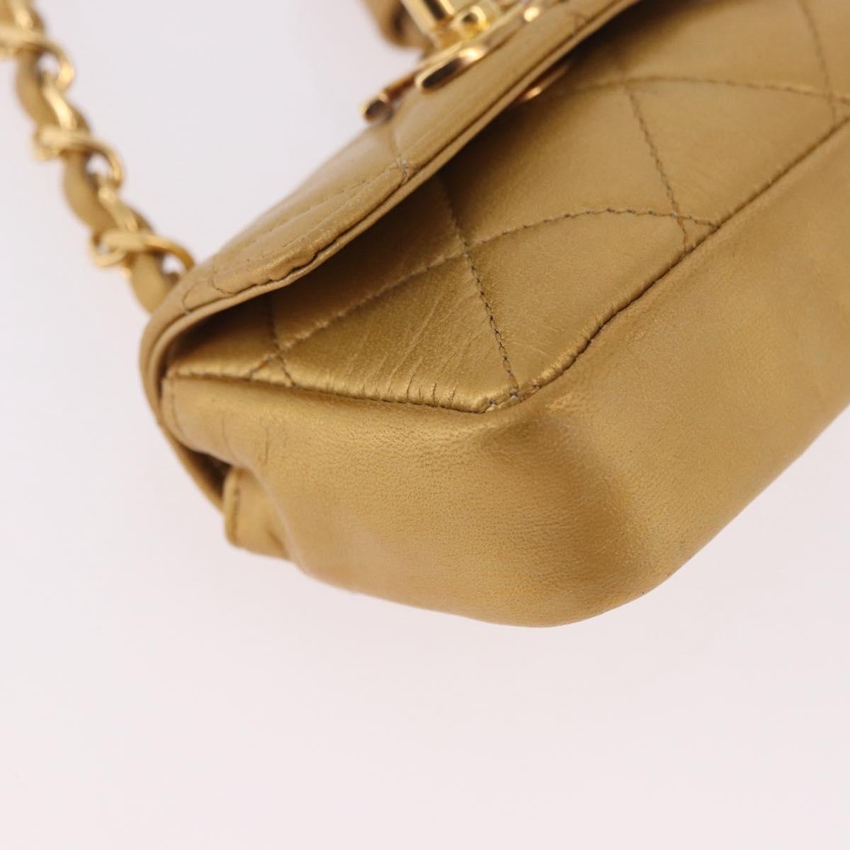 CHANEL Matelasse Chain Pouch Lamb Skin Gold CC Auth bs35703V