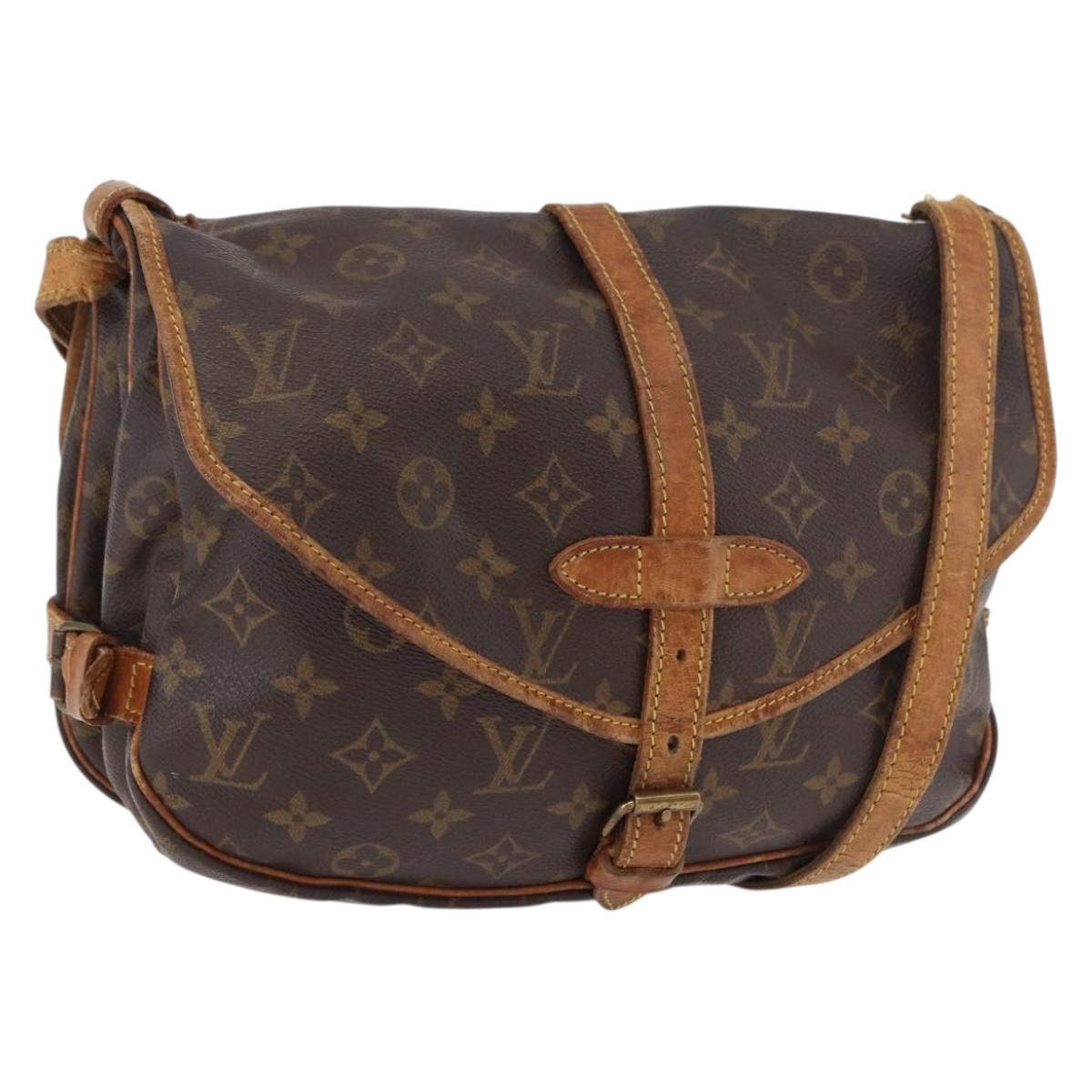 LOUIS VUITTON Monogram Saumur 30 Shoulder Bag M42256 LV Auth bs35731
