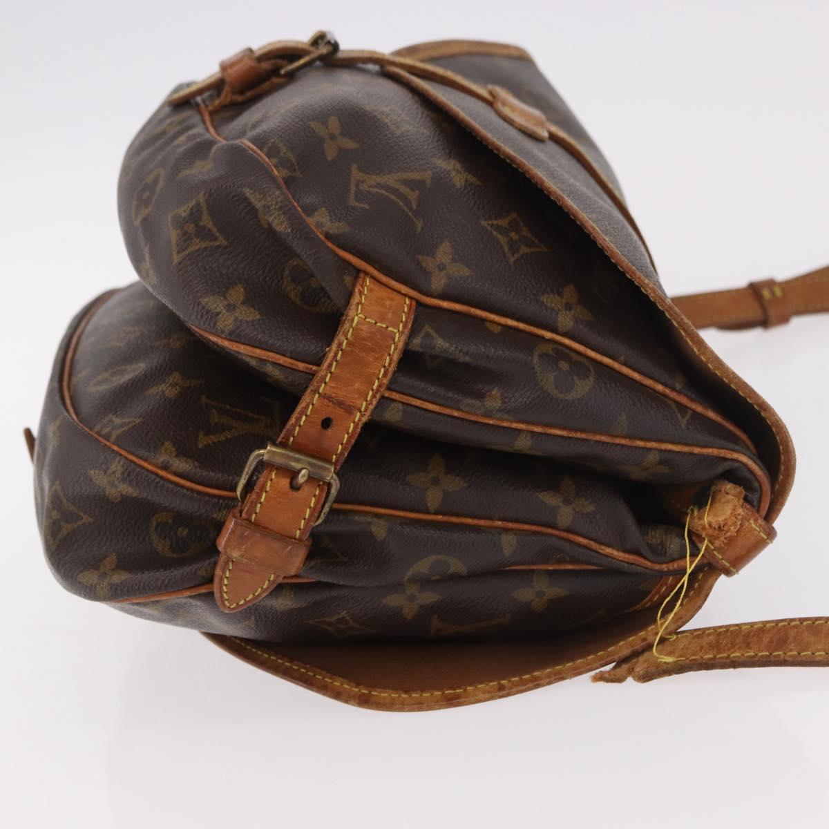 LOUIS VUITTON Monogram Saumur 30 Shoulder Bag M42256 LV Auth bs35731