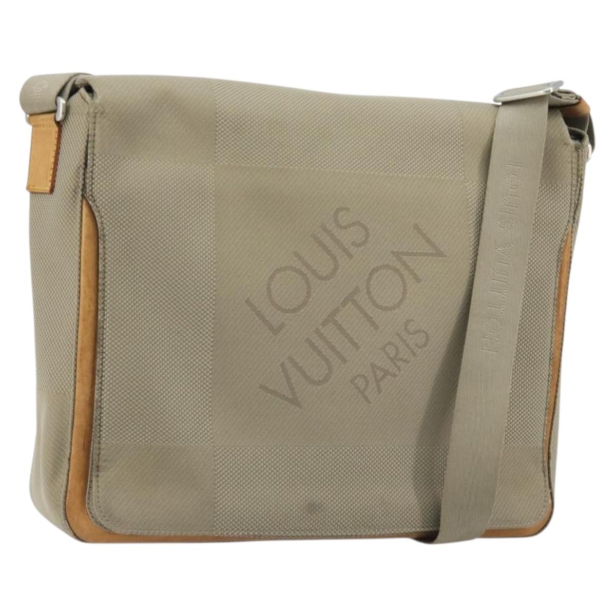 LOUIS VUITTON Damier Geant Messager Bag Terre Domble M93031 LV Auth bs36034
