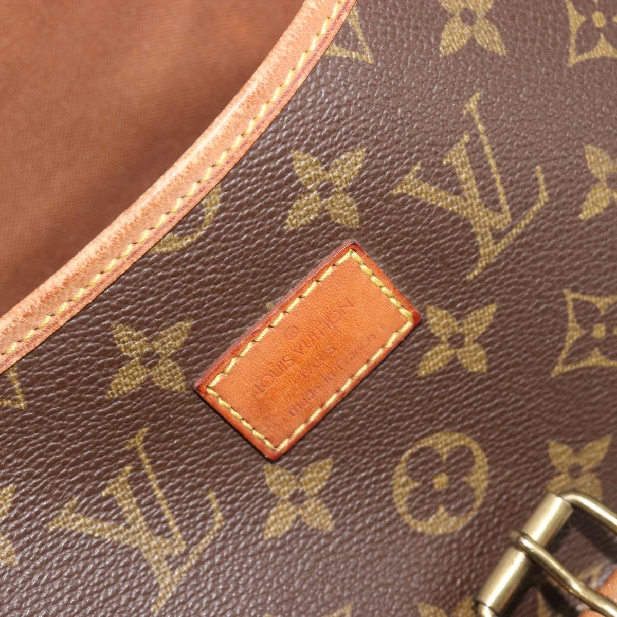 LOUIS VUITTON Monogram Saumur 35 Shoulder Bag M42254 LV Auth bs36035