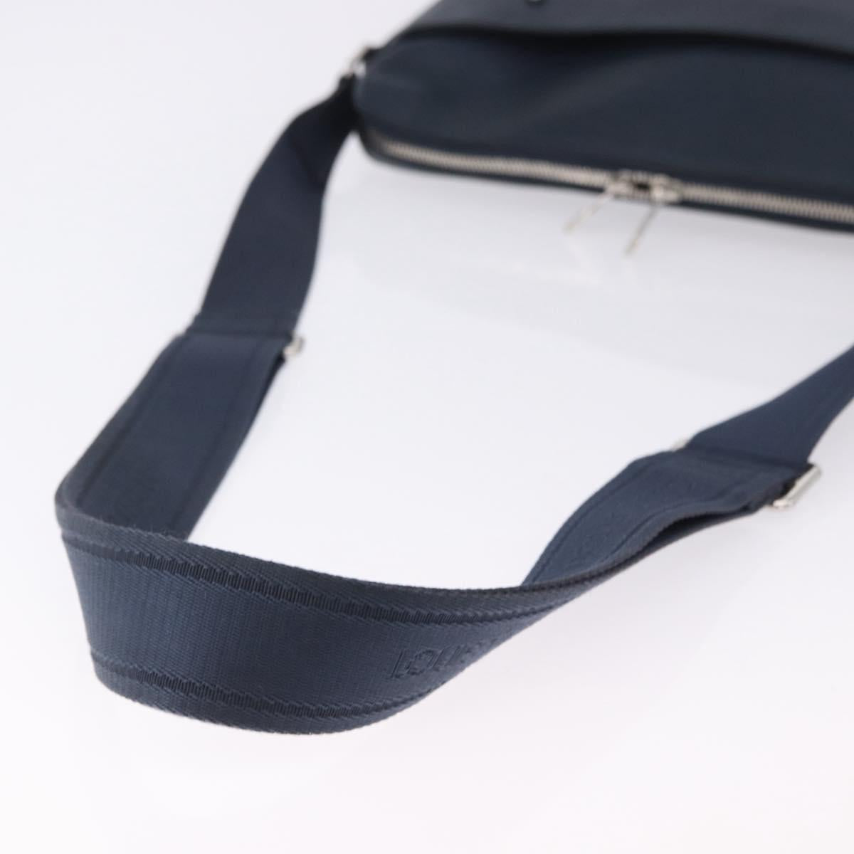 LOUIS VUITTON Taiga Grigri Messenger PM Messenger bag Navy M30236 Auth bs36319
