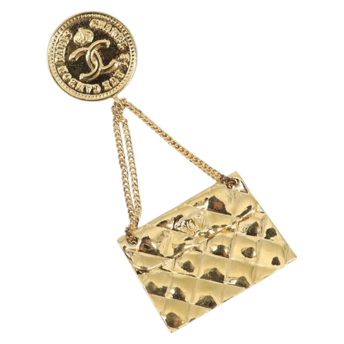 CHANEL Matelasse Brooch Metal Gold Tone CC Auth bs36342