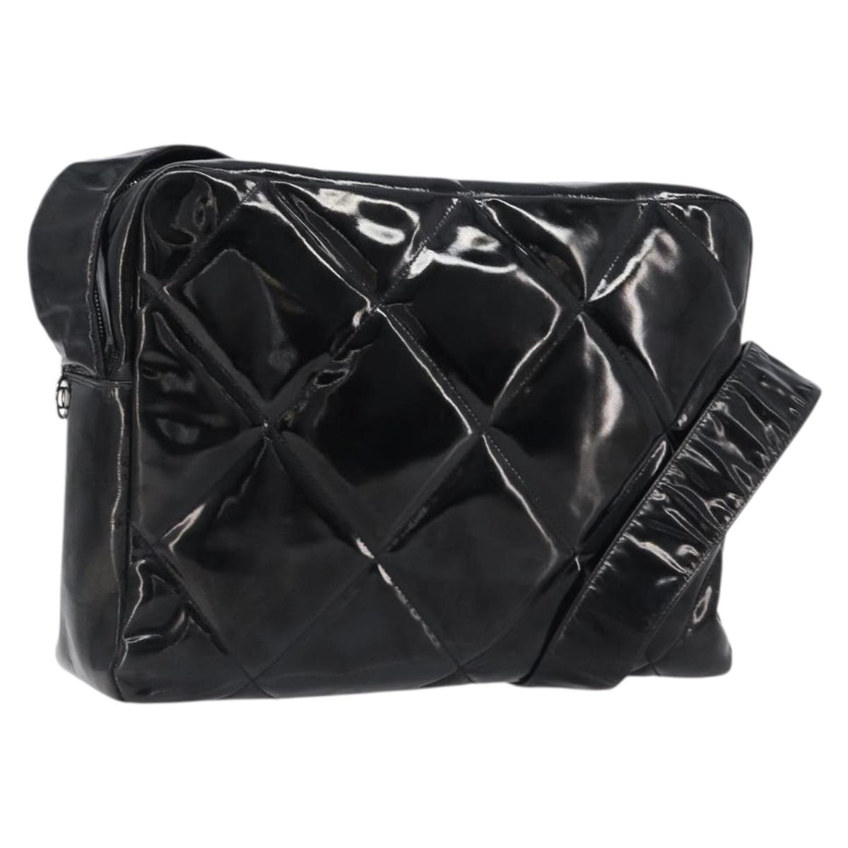 CHANEL Matelasse Shoulder Bag Patent leather Black Silver CC Auth bs36946