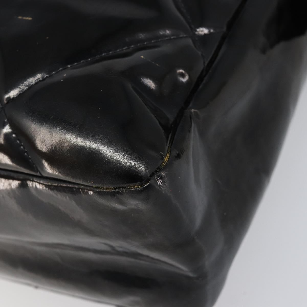 CHANEL Matelasse Shoulder Bag Patent leather Black Silver CC Auth bs36946