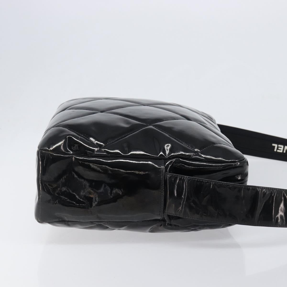 CHANEL Matelasse Shoulder Bag Patent leather Black Silver CC Auth bs36946