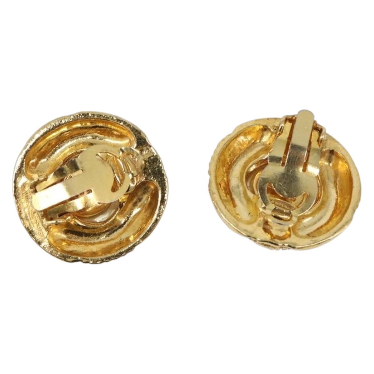 CHANEL Earring Metal Gold Tone White CC Auth bs37083