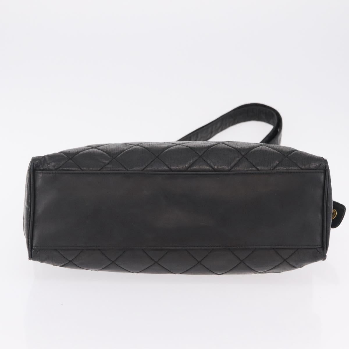 CHANEL Matelasse Chain Shoulder Bag Patent leather Black Gold CC Auth bs37212