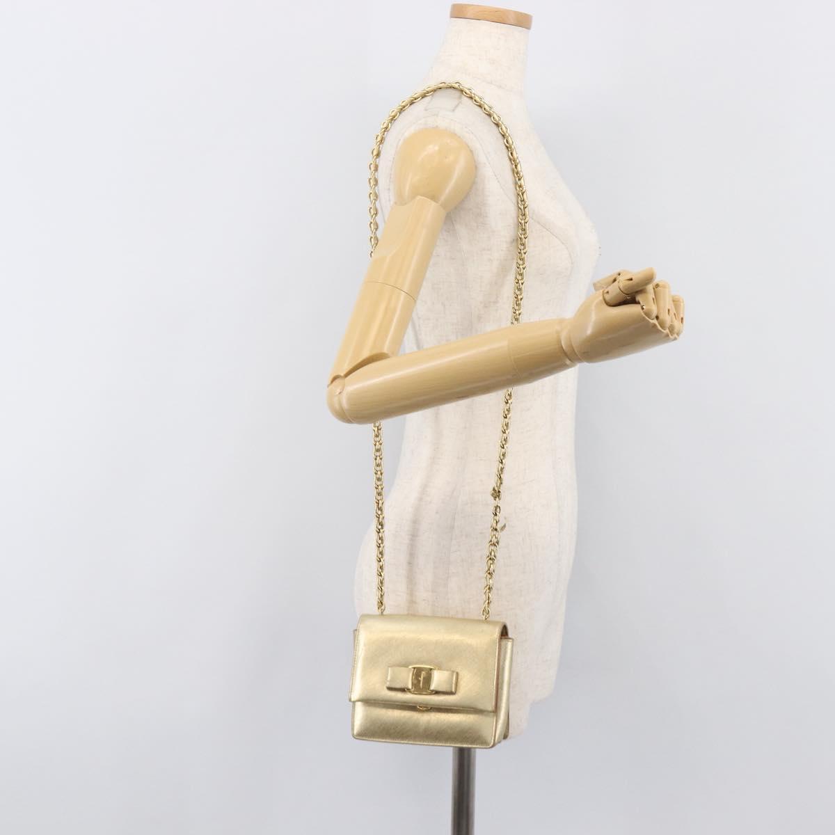 Salvatore Ferragamo Vala Chain Shoulder Bag Leather Gold Auth bs37272