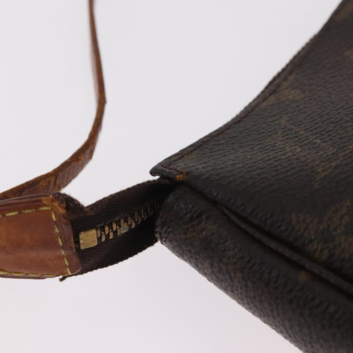LOUIS VUITTON Monogram Pochette Accessoires Pouch M51980 LV Auth bs37682