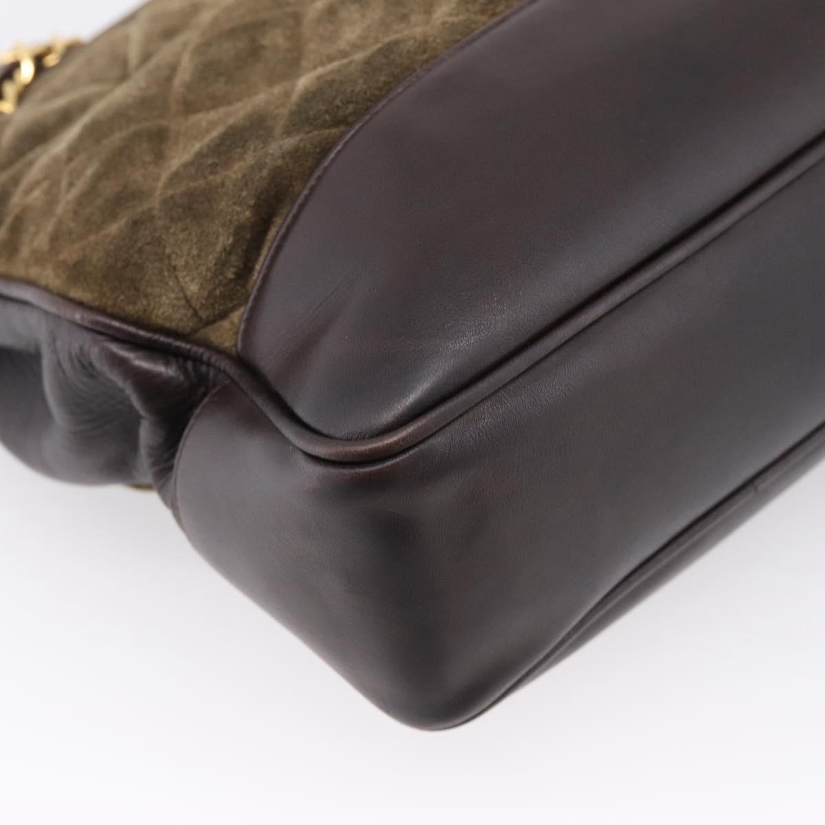 CHANEL Matelasse Chain Shoulder Bag Suede Leather Green Gold CC Auth bs37714A