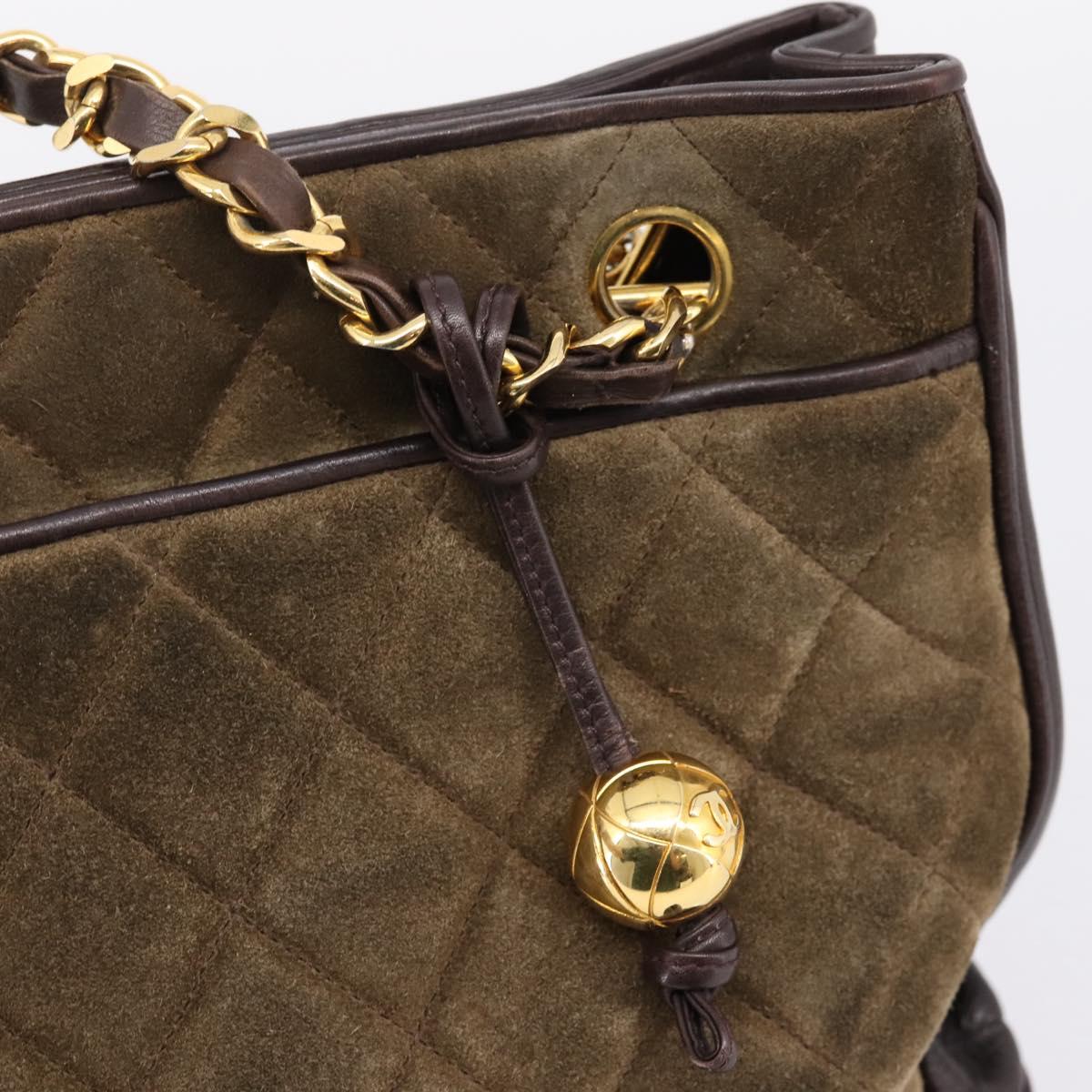 CHANEL Matelasse Chain Shoulder Bag Suede Leather Green Gold CC Auth bs37714A