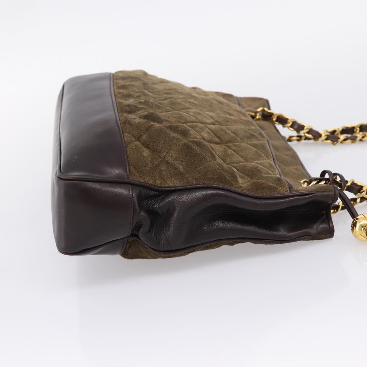 CHANEL Matelasse Chain Shoulder Bag Suede Leather Green Gold CC Auth bs37714A