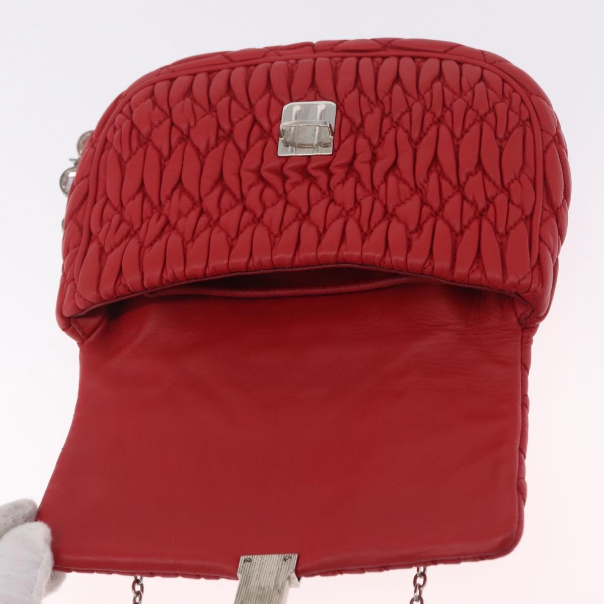 Miu Miu Matelasse Chain Shoulder Bag Leather Red Silver Auth bs37793A