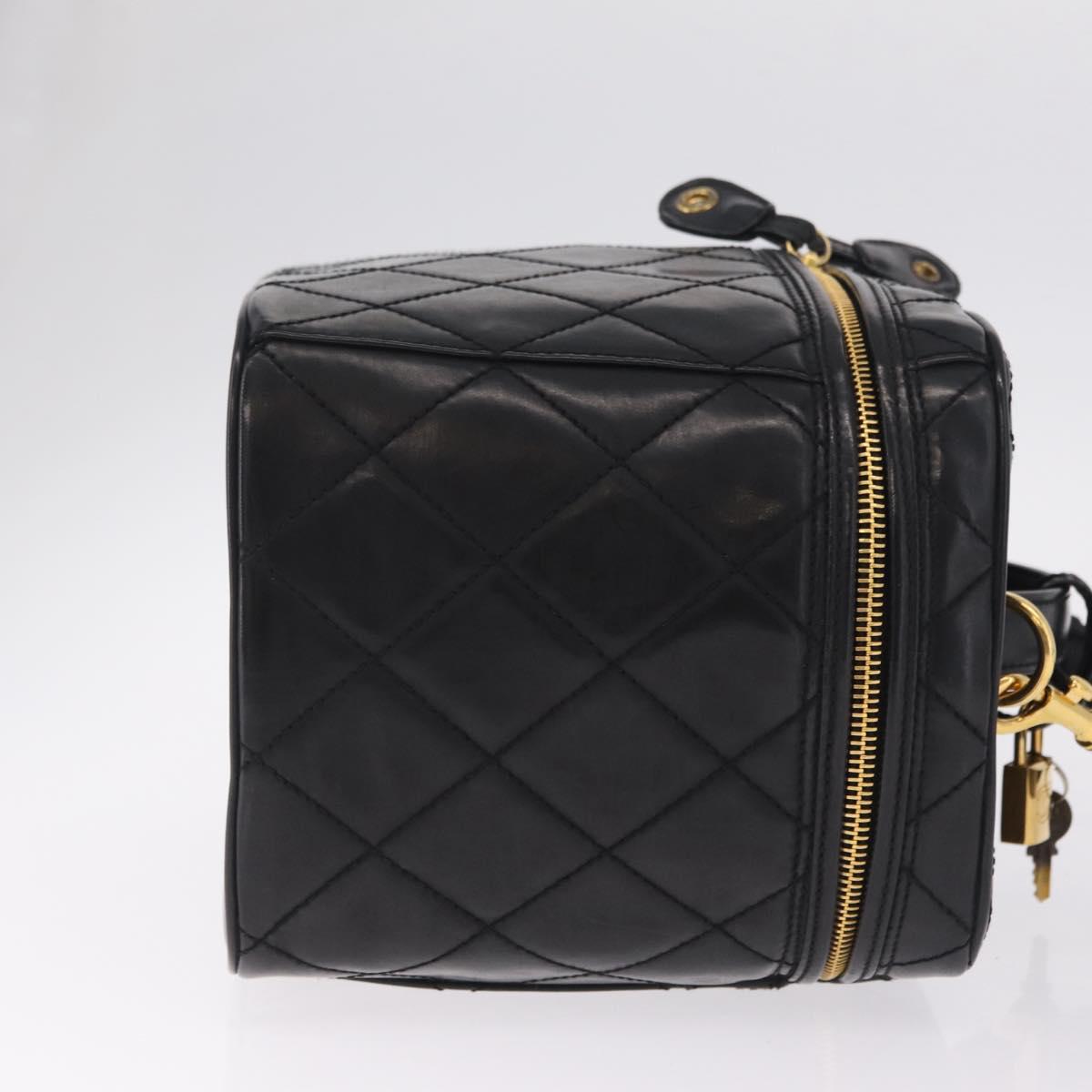 CHANEL Matelasse Vanity Shoulder Bag Patent 2way Black Gold CC Auth bs37870A