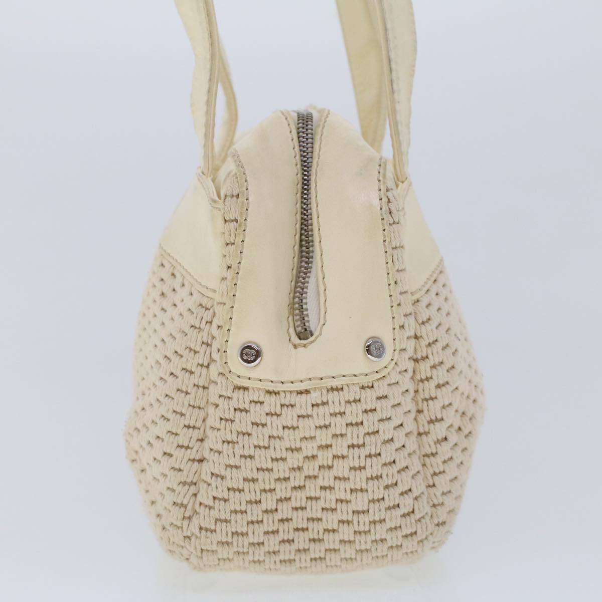 CHANEL Shoulder Bag Canvas Leather White CC Auth bs6137