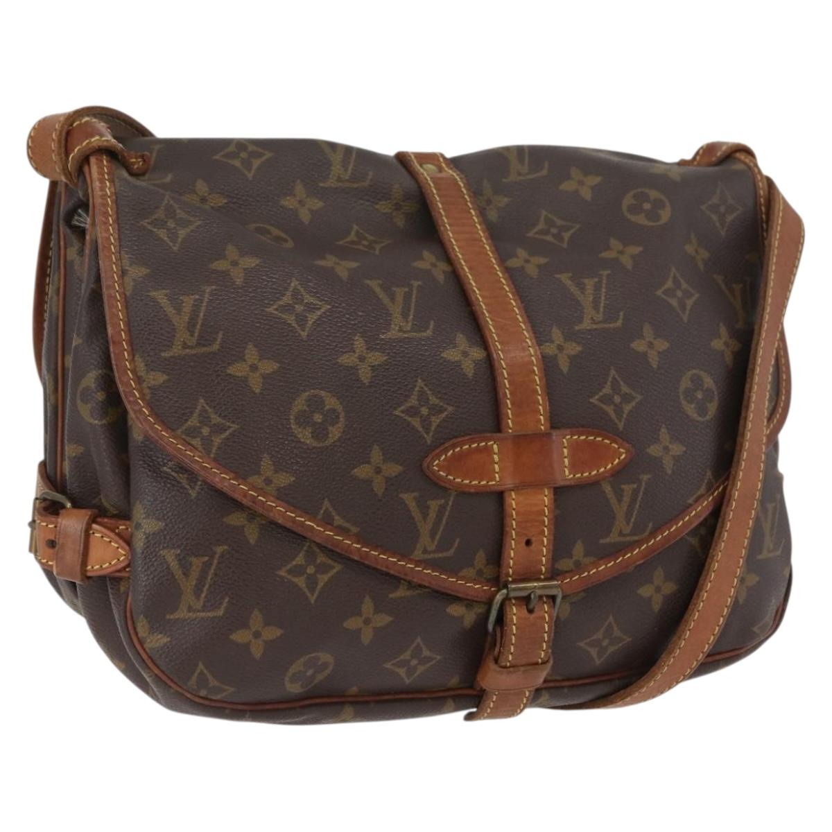 LOUIS VUITTON Monogram Saumur 30 Shoulder Bag M42256 LV Auth BSZ049