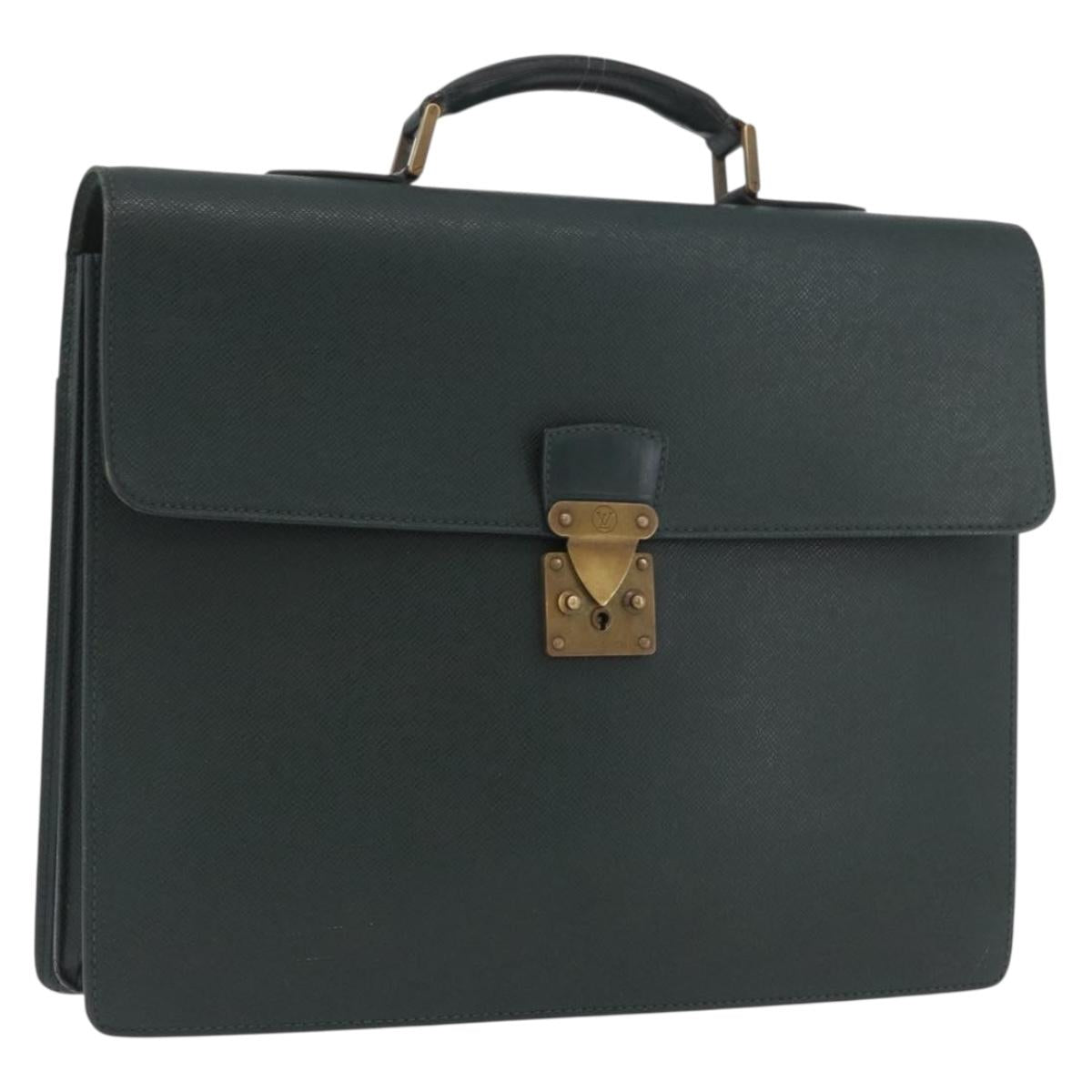LOUIS VUITTON Taiga Serviette Moskova Business Bag Epicea M30034 LV Auth BSZ191