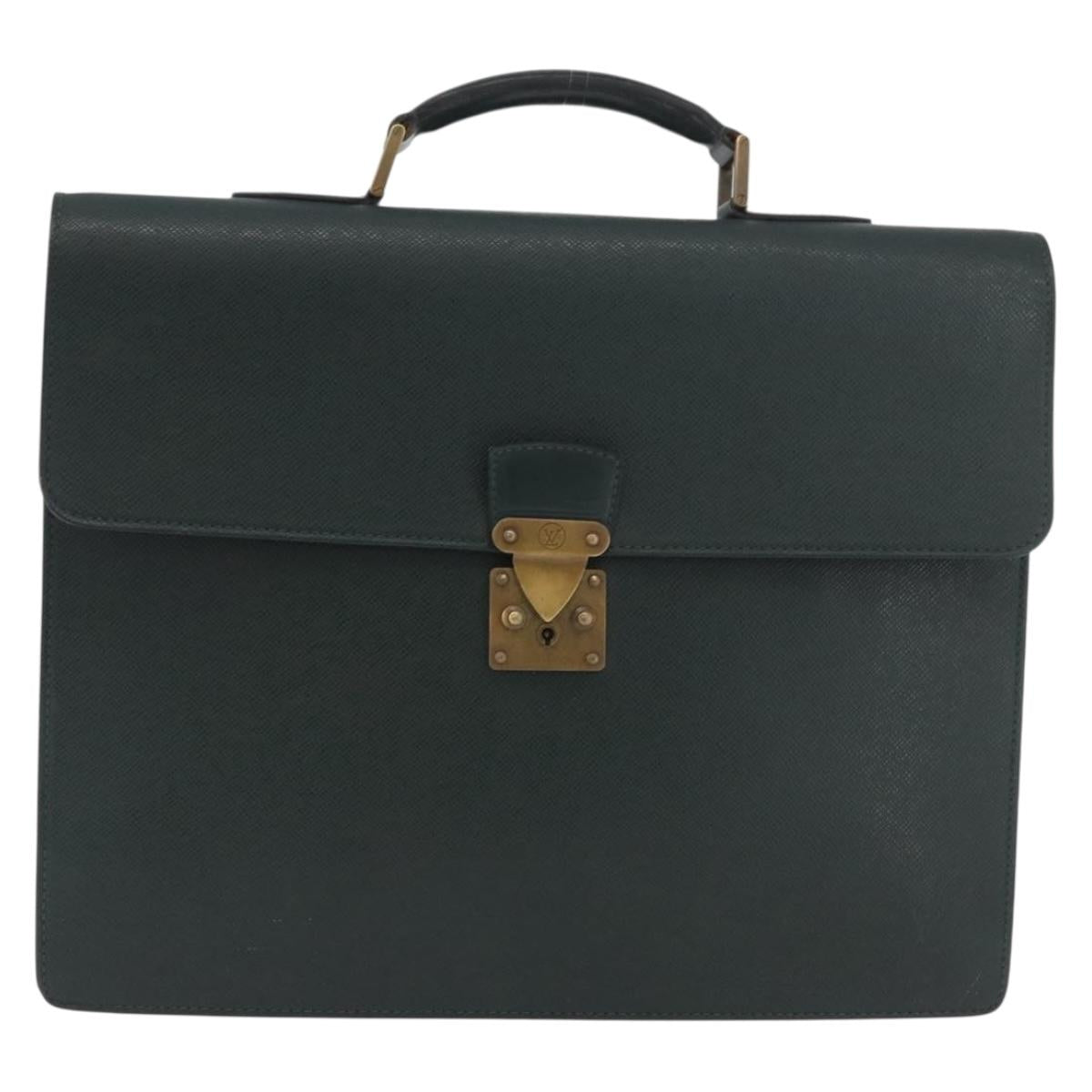 LOUIS VUITTON Taiga Serviette Moskova Business Bag Epicea M30034 LV Auth BSZ191