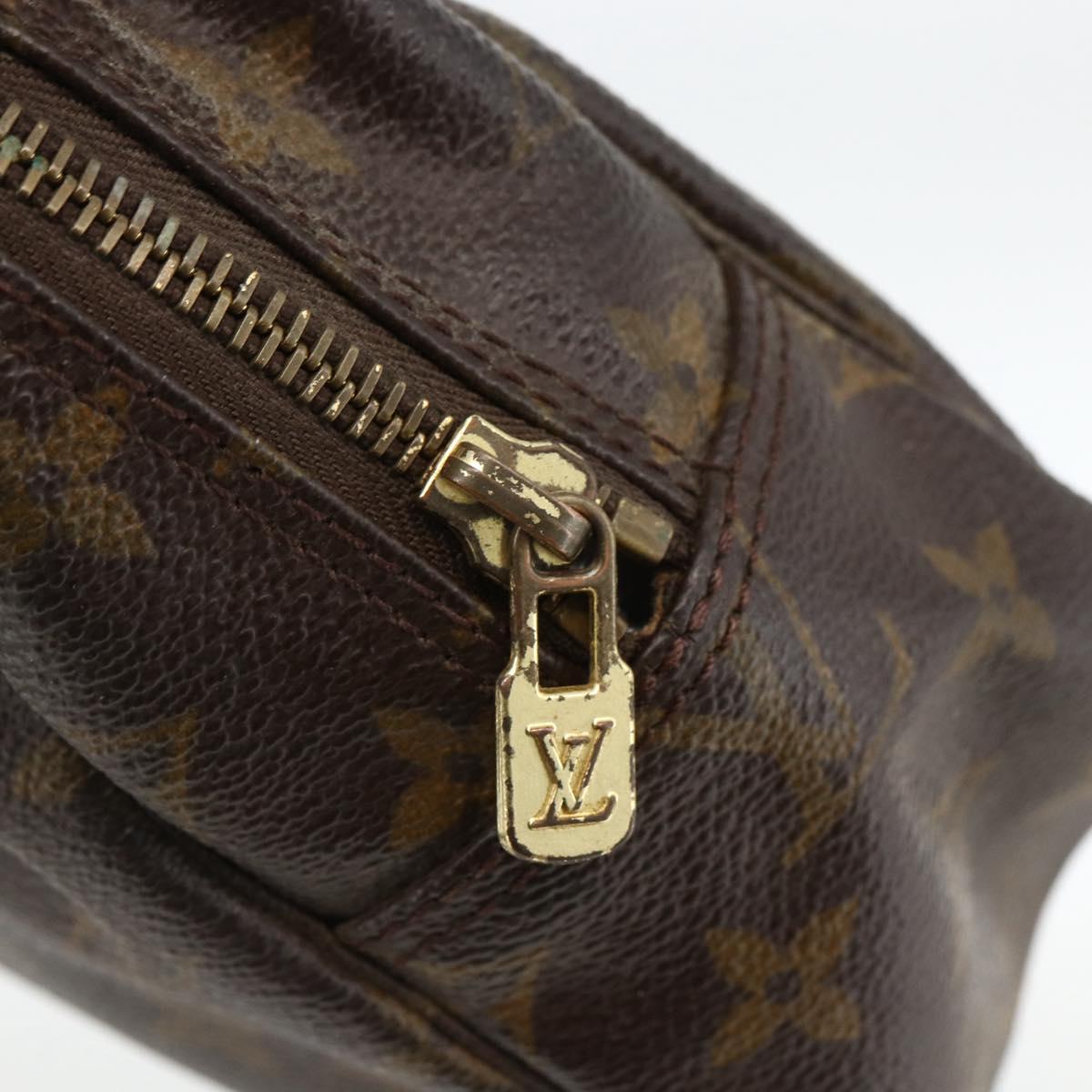 LOUIS VUITTON Monogram Trousse Toilette 28 Clutch Bag M47522 LV Auth BSZ328