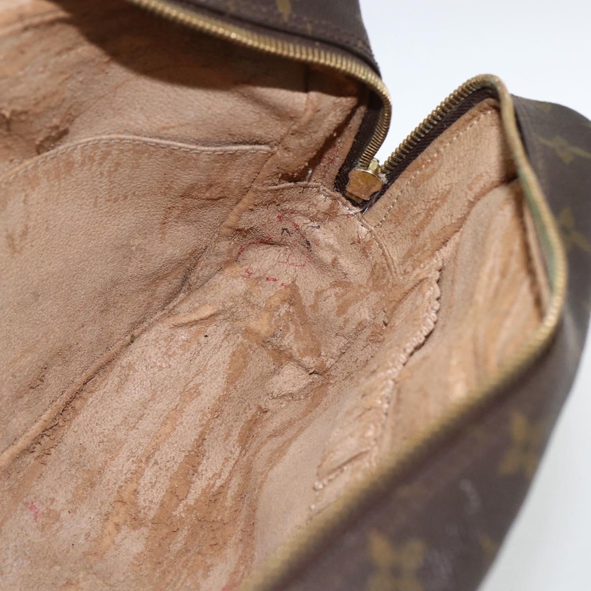 LOUIS VUITTON Monogram Trousse Toilette 28 Clutch Bag M47522 LV Auth BSZ328
